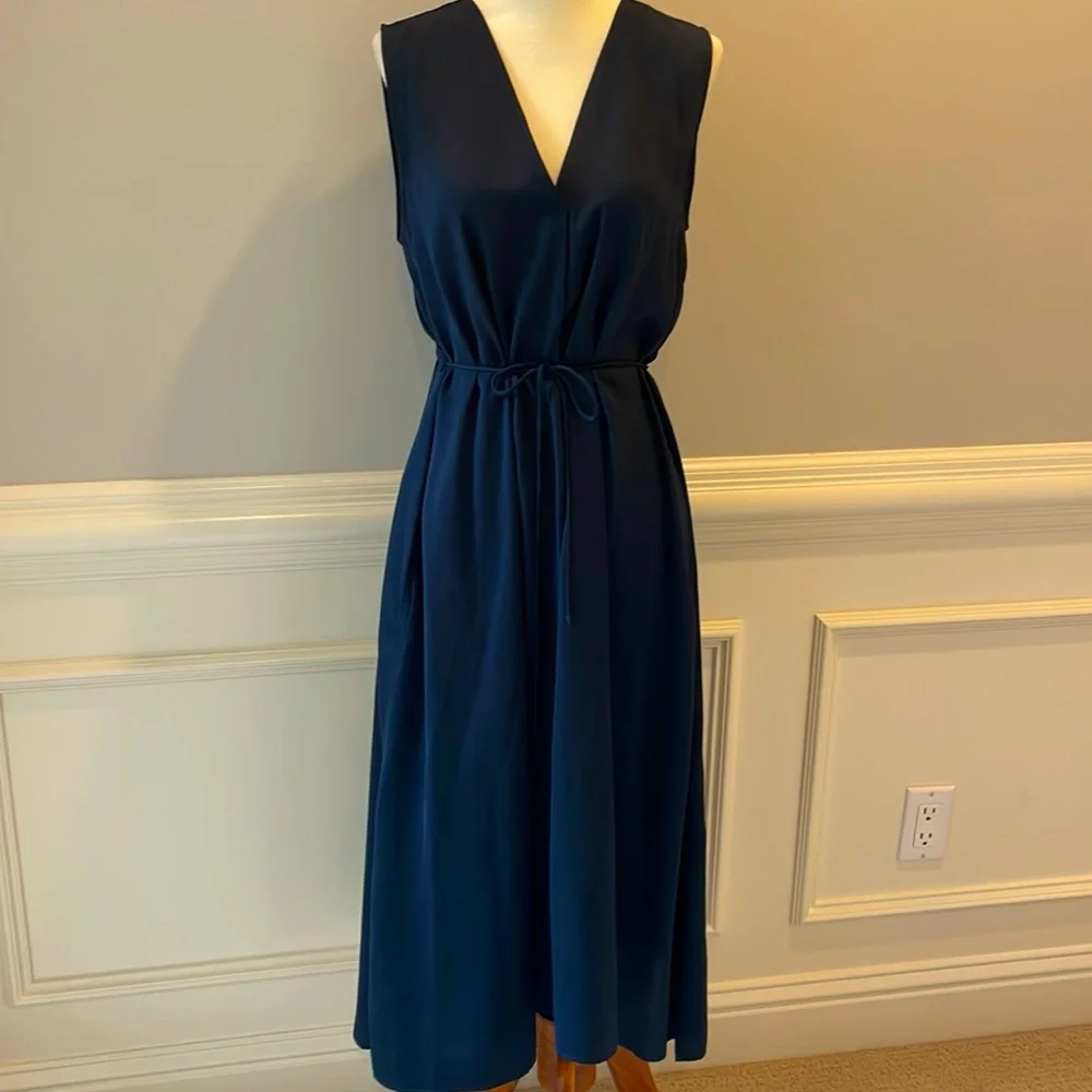 NWT Vince V Neck Tie Waist Midi Dress - Picture 3 of 9